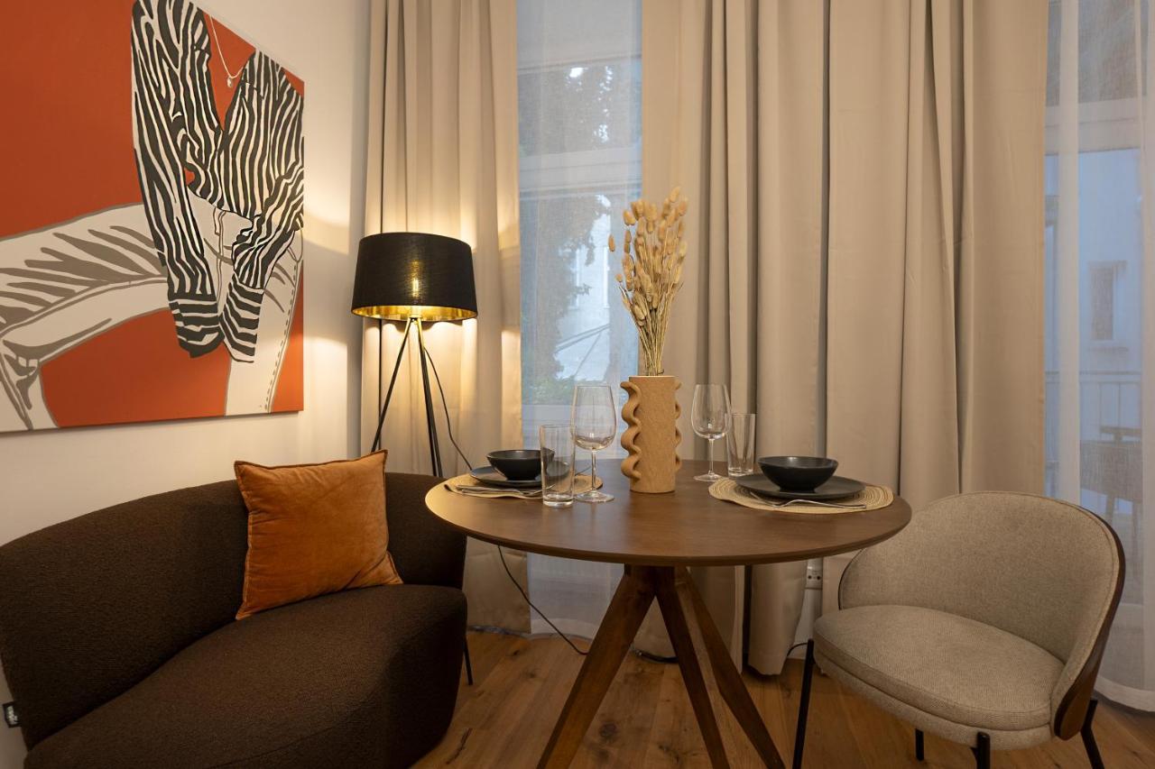 Stylish Central 1-Bedroom Apartment With A Terrace Wien Exteriör bild